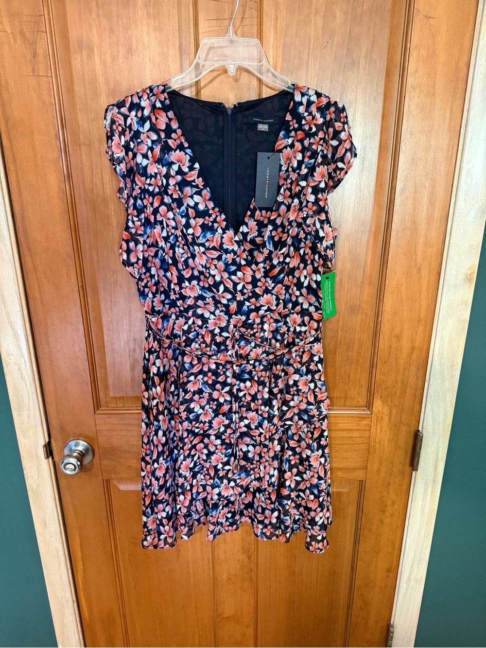 Tommy Hilfiger Floral V-Neck Navy and Coral Summer Dress size 6 NWT. Never worn